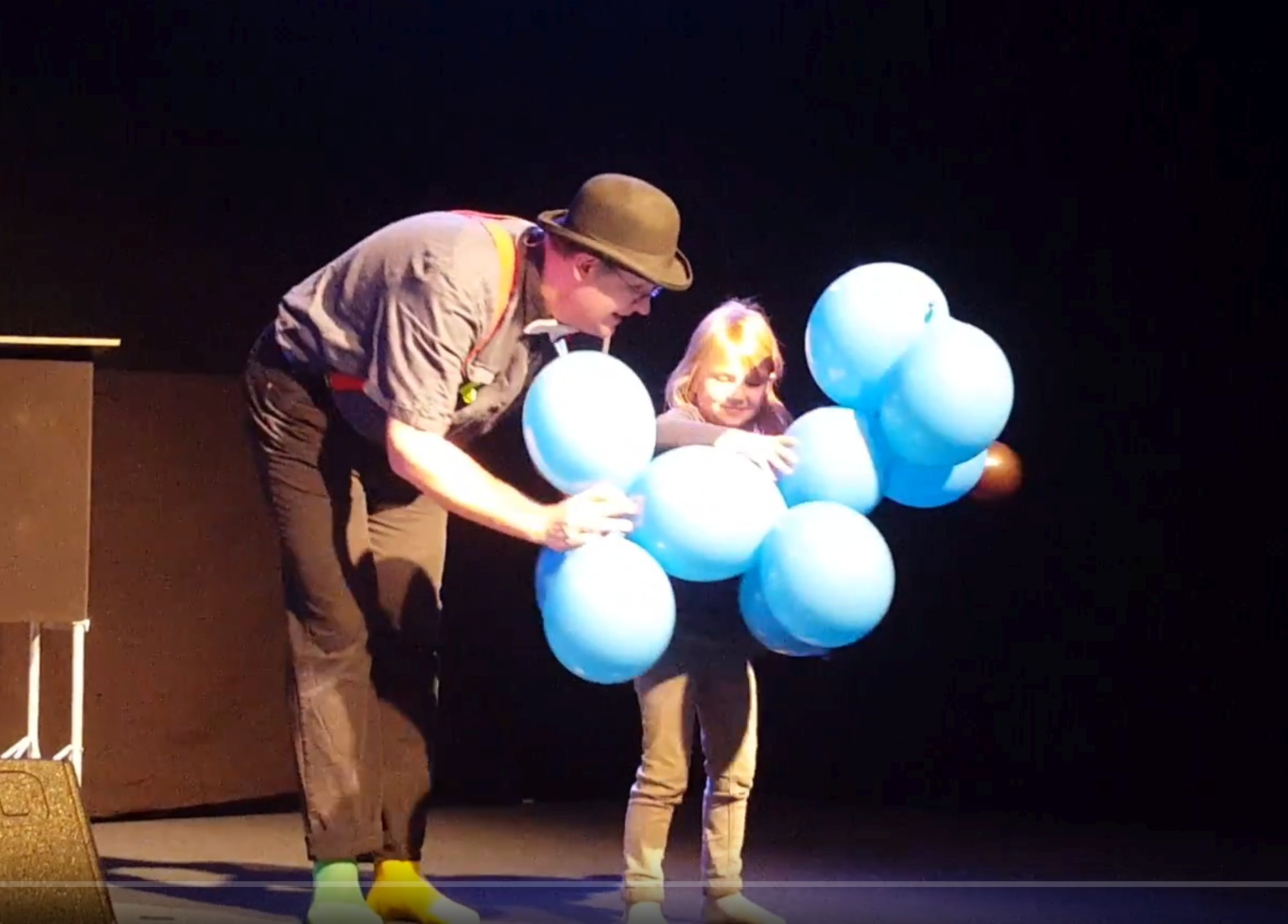 Zauberhafte Mitmach-Show mit Clown und Zauberkünstler Benji Wiebe